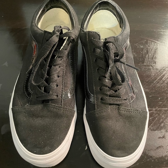 Vans - Picture 3 of 3